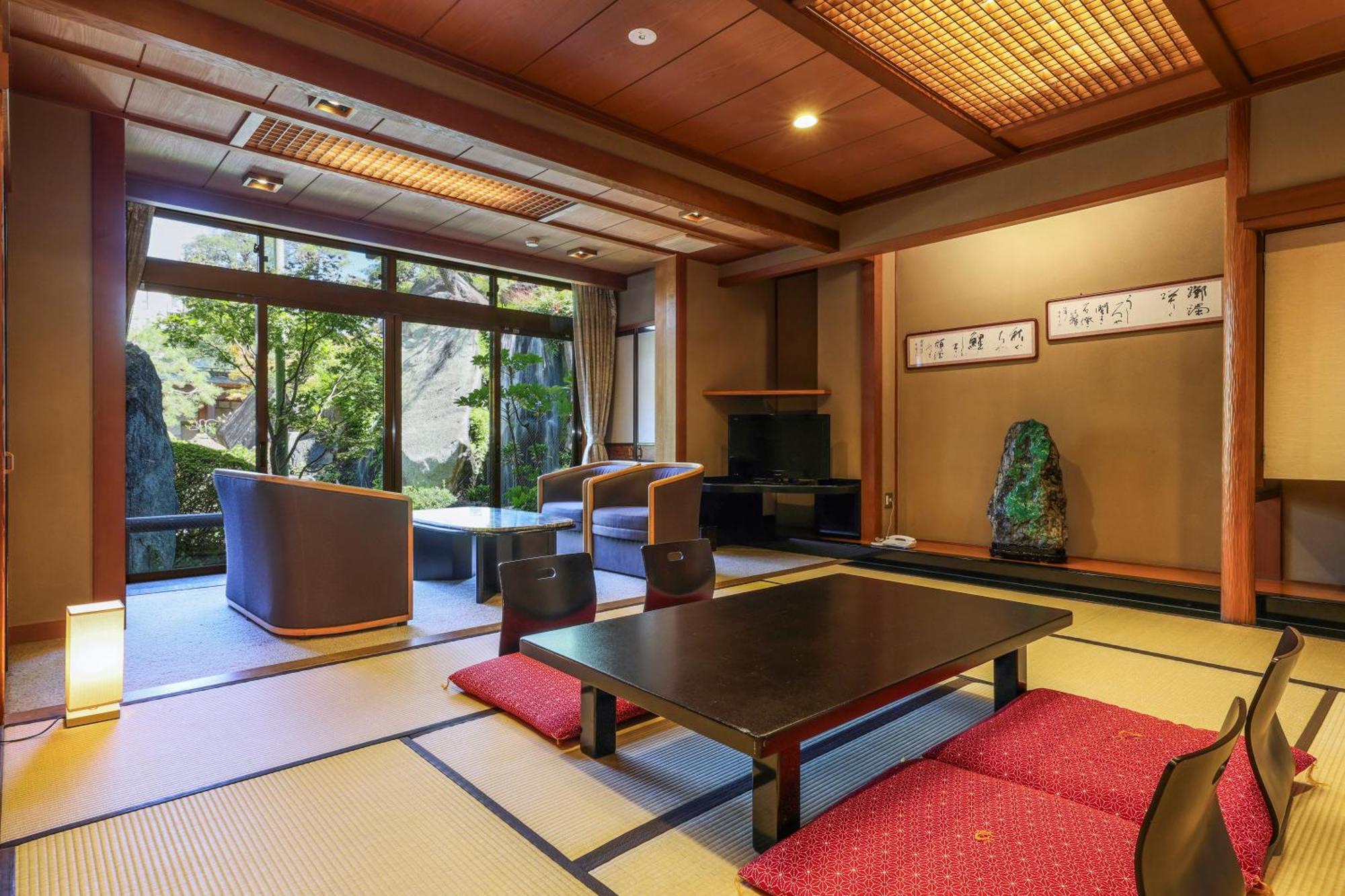 Beautiful Japanese Garden Kagetsu Hotel Fuefuki Buitenkant foto